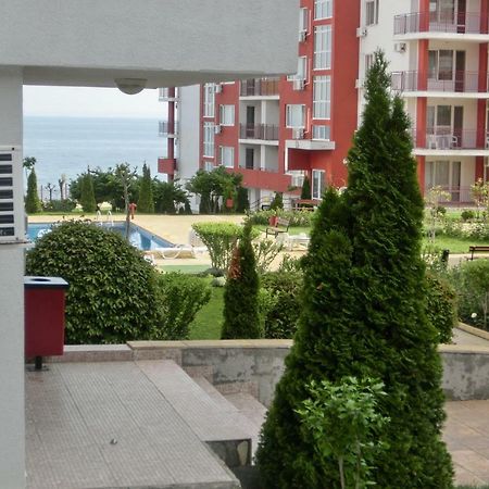 Apartment Panorama On Complex With Pools And Beach, 스베티 블라스 외부 사진