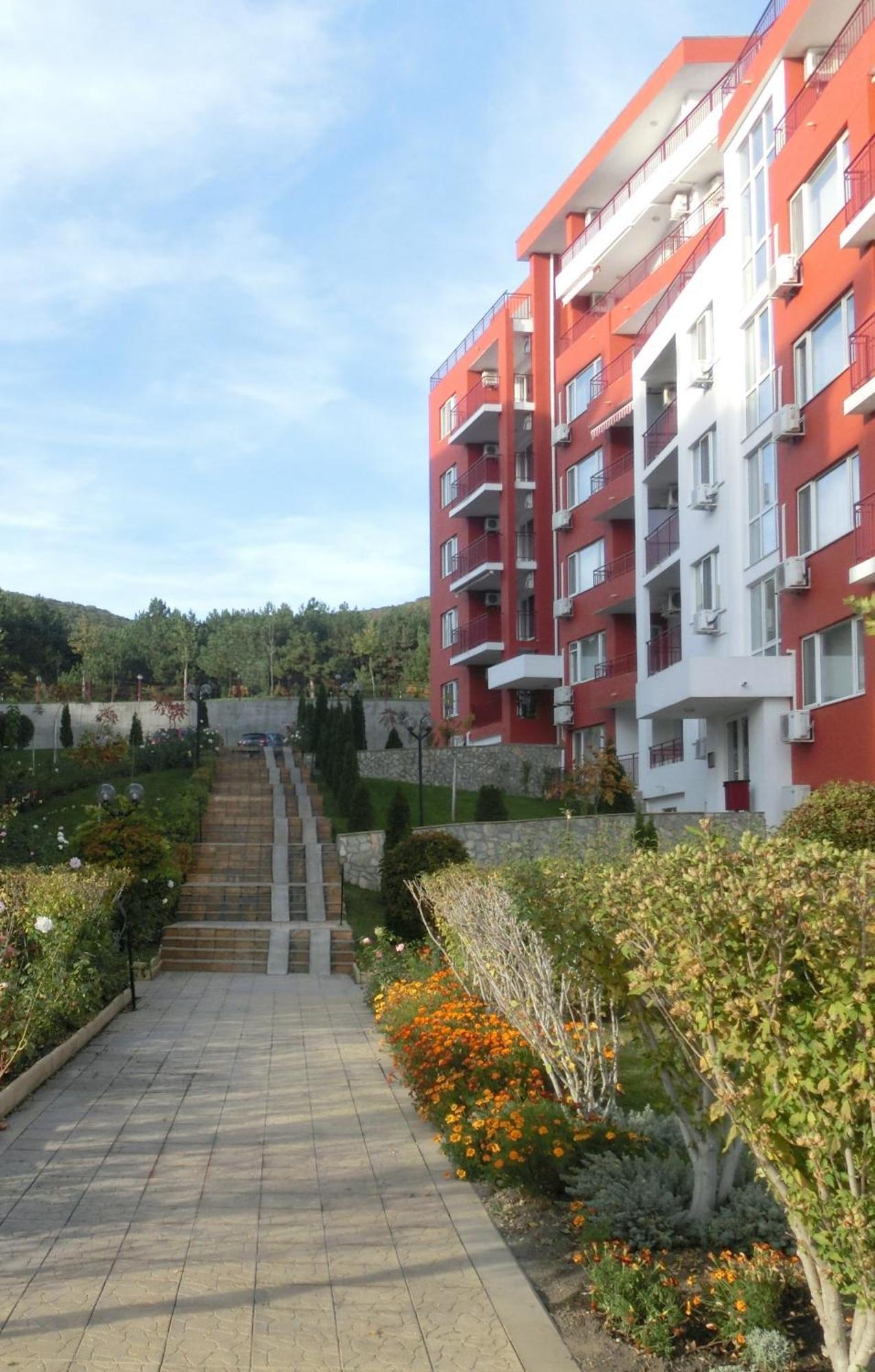 Apartment Panorama On Complex With Pools And Beach, 스베티 블라스 외부 사진